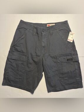 NEW Wrangler Relaxed Fit Cargo Shorts Gray -  Size 30